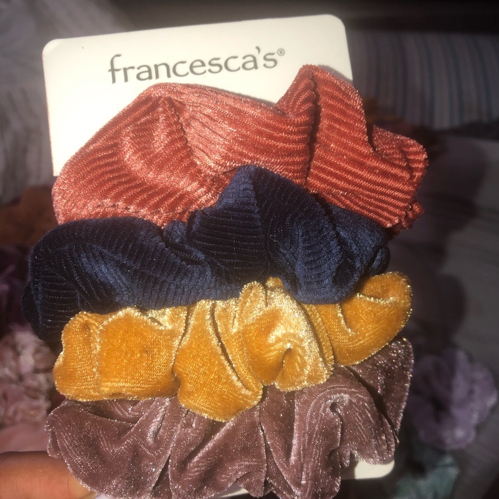 Hair scrunches